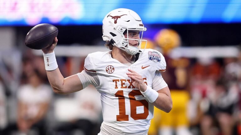 Arch Manning receives comparison to legendary Texas quarterback