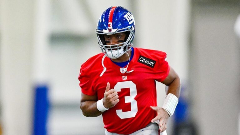 Giants' Russell Wilson gets starting quarterback nod