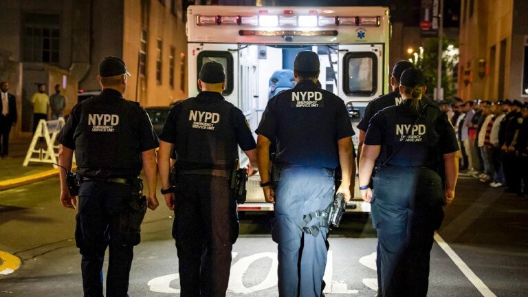 Off-duty NYPD officer, father of 2 killed in deranged gunman's Manhattan rampage