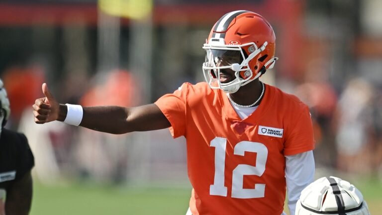 Shedeur Sanders stays patient with Browns' third-stringers in training camp: 'Doesn't really faze me'