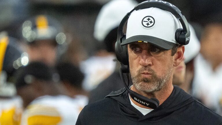 Aaron Rodgers says he did 'the Joe Biden' during Steelers preseason game while explaining wandering behavior