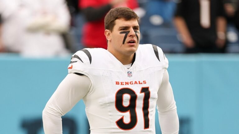 Bengals' Trey Hendrickson agrees to revised contract with $14M raise for 2025 NFL season