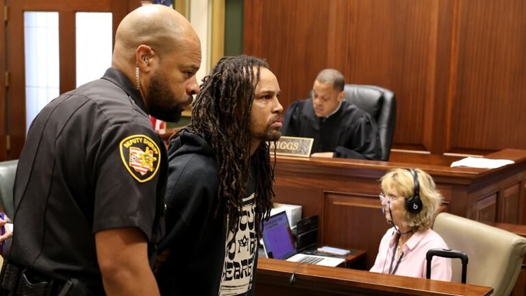 Cincinnati assault suspect accused of knocking out viral beating victim hauled back on $500K bond