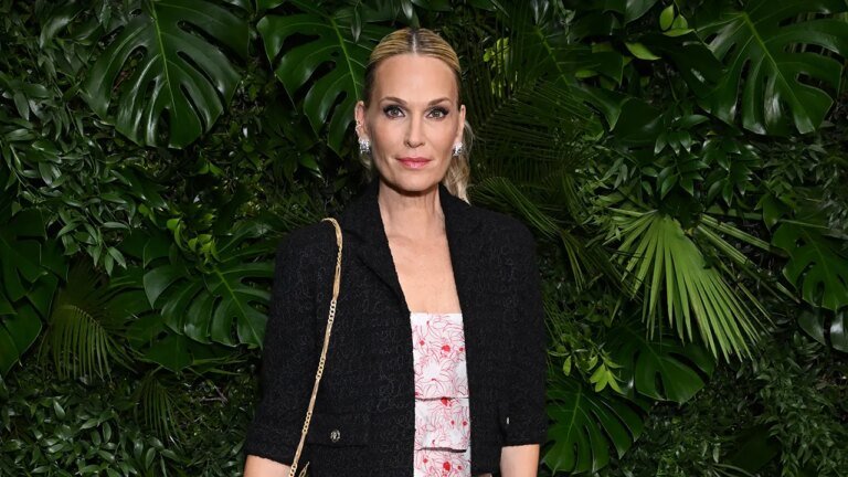 Molly Sims wraps up summer in style with purple bikini moments