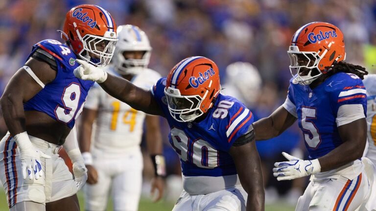 Florida defensive lineman ejected for spitting on player during opponent's game-winning drive