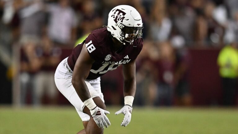 Texas A&M's Cashius Howell delivers historic feat with three consecutive quarterback sacks against Utah State