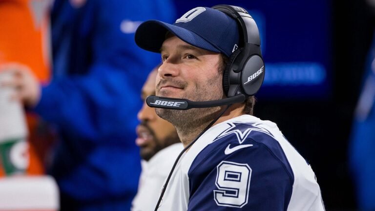 Ex-NFL star Tony Romo needles refs during Broncos' win over Eagles