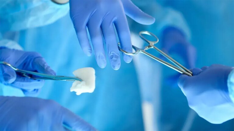 Teen hospitalized after swallowing up to 100 magnets purchased online: 'Rising concern'