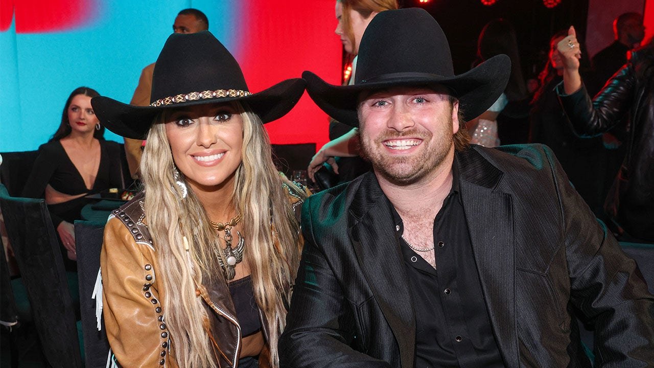 CMAs host Lainey Wilson admits she lied to fiancé Duck Hodges on their first date