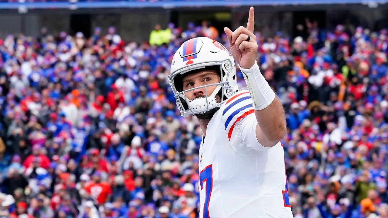 Josh Allen's six touchdowns push Bills past Buccaneers in thriller