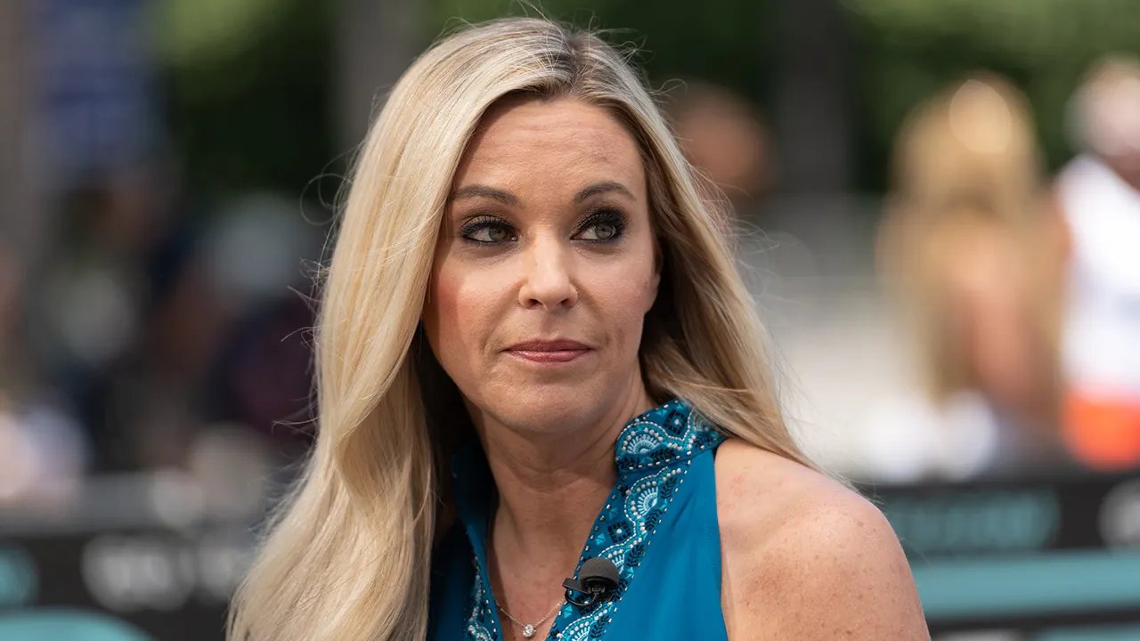 Kate Gosselin budgets Christmas for 8 kids 'to the penny' after losing reality TV fortune