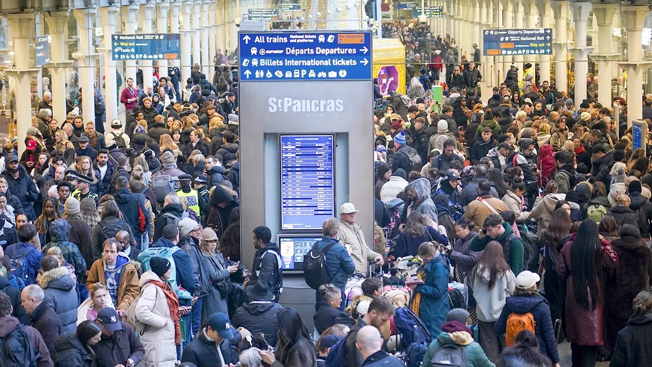 Eurostar forced to cancel all services to and from London after 'major disruption' in Channel Tunnel