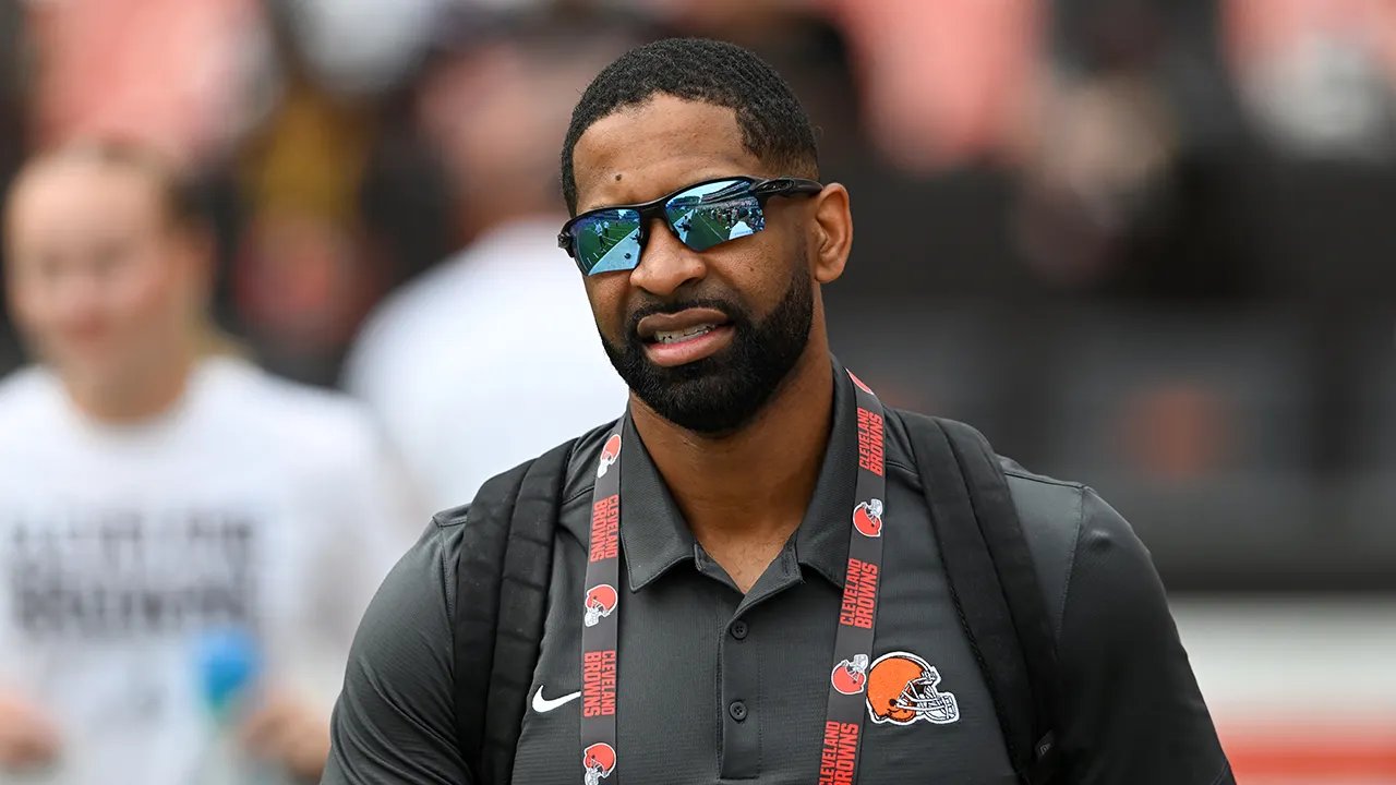 Browns GM Andrew Berry won't commit to Shedeur Sanders as 2026 starter despite rookie's progress