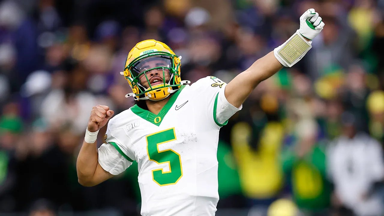 Former Jets quarterback Boomer Esiason says team 'lucked out' with top QB prospect heading back to college