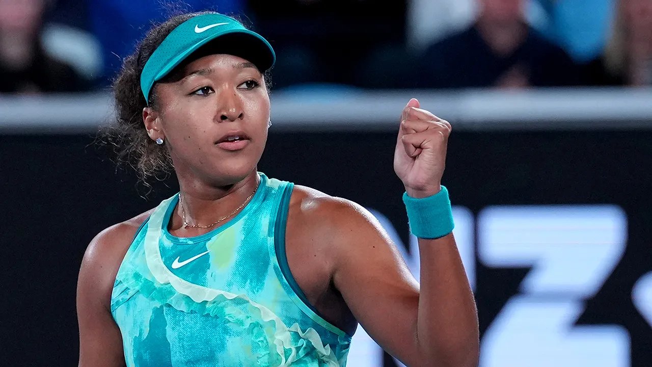 Naomi Osaka's Australian Open run ends in heartbreak with abdominal injury