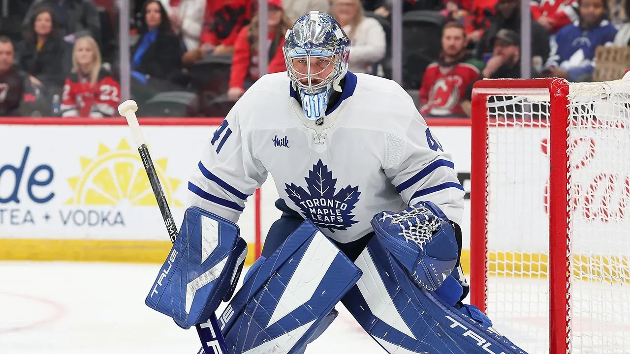 Maple Leafs goalie Anthony Stolarz hospitalized after puck hits throat in freak warmup incident