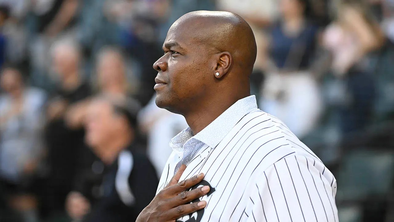 White Sox legend sues team over alleged unauthorized use of likeness on new jerseys