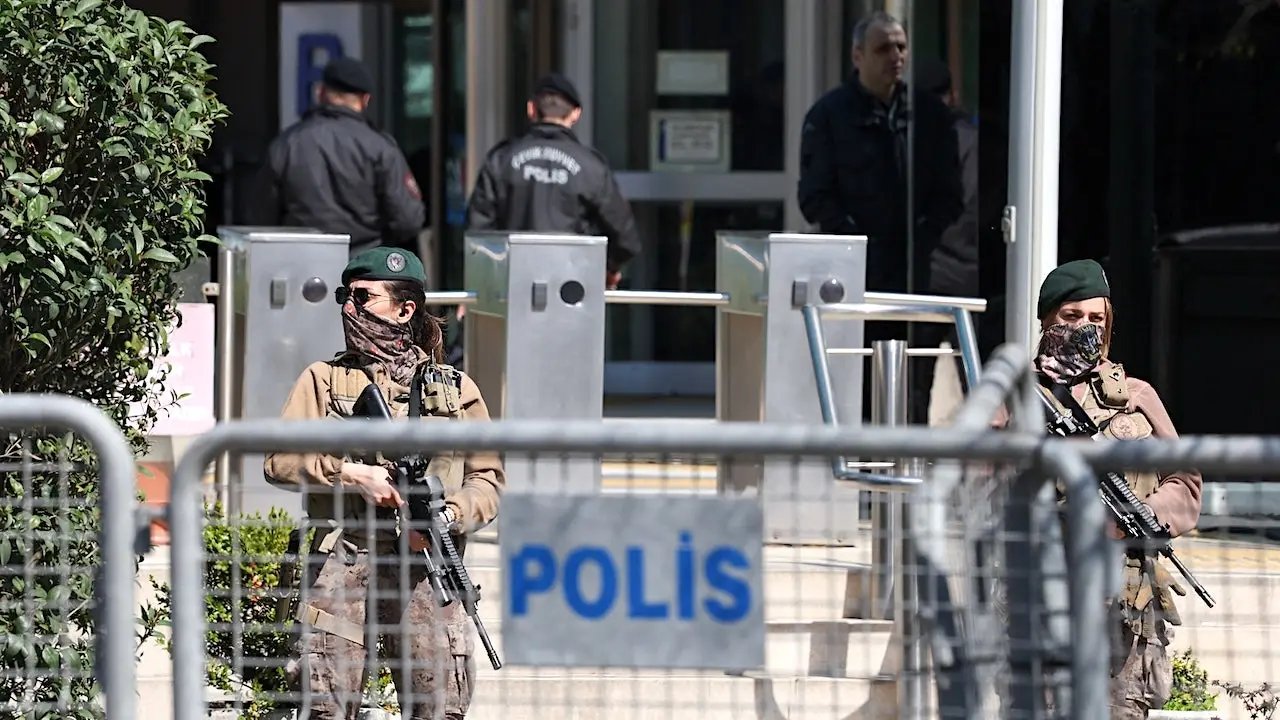 3 gunmen open fire outside Israeli consulate in Istanbul, dubbed 'terrorists' by Turkish official