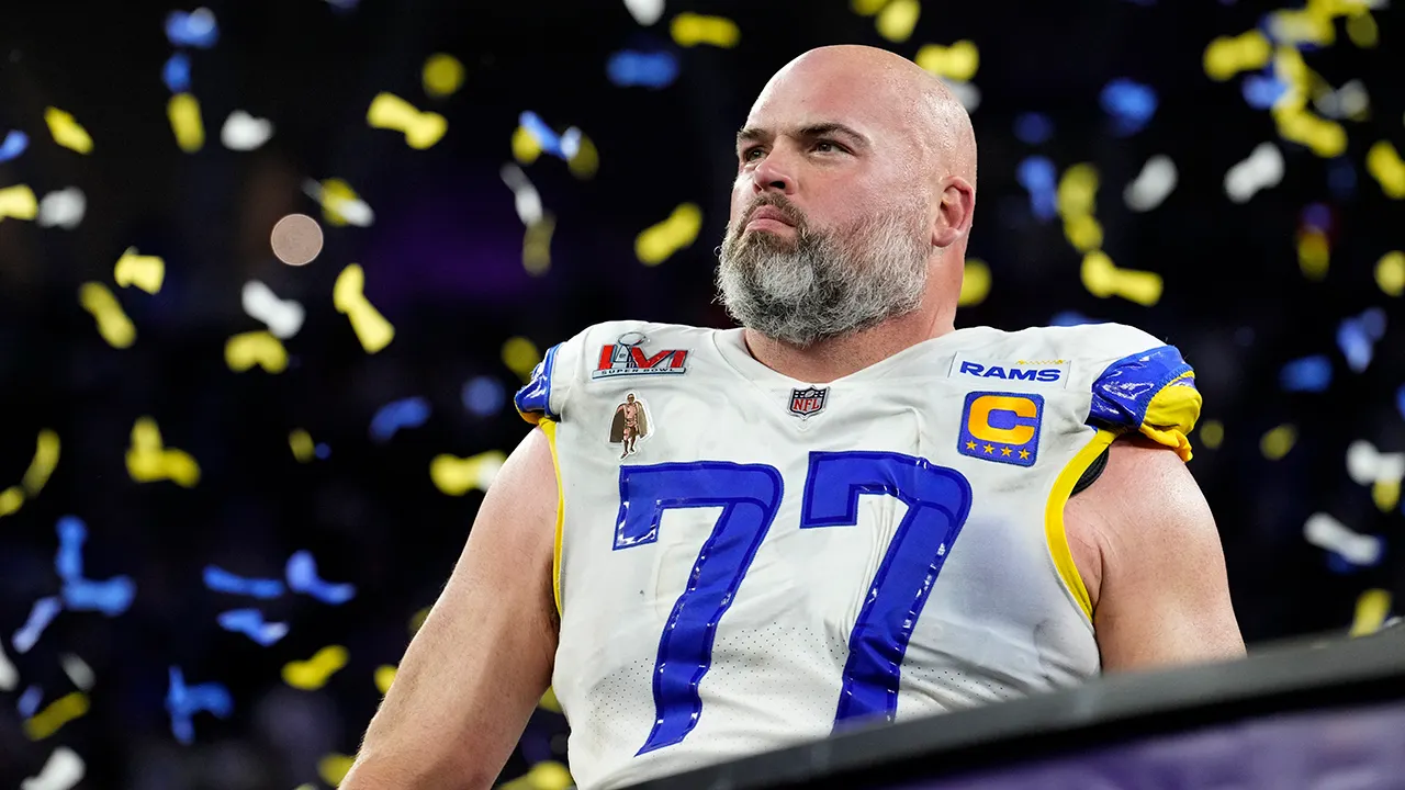 Former Rams star says he's keeping tabs on Aaron Donald return after Myles Garrett trade