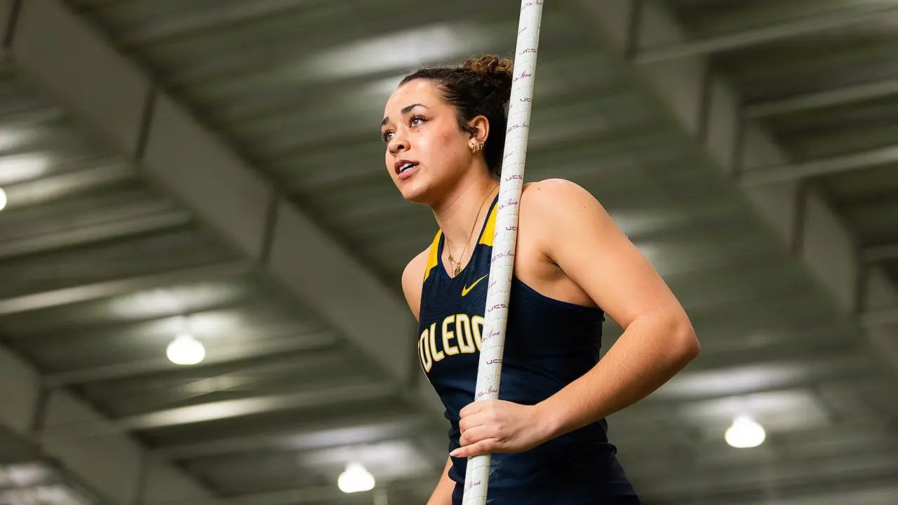 University of Toledo pole vaulter Eva Moran killed in three-vehicle crash in Ohio at age 19