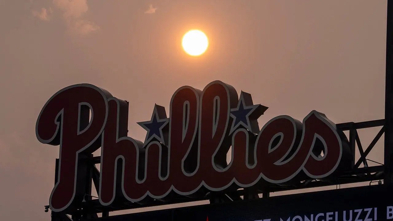 Mets and Phillies stars show concerns about playing in unhealthy air quality: 'Not the greatest idea'