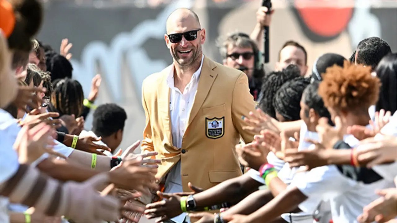 Hall of Famer Joe Thomas on skipping the NFL Draft to fish, raising Wagyu and transforming his health