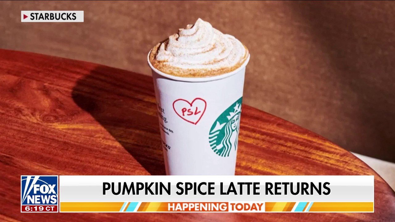 'Gilmore Girls' star Lauren Graham reveals her go-to fall coffee order — and it's not pumpkin spice