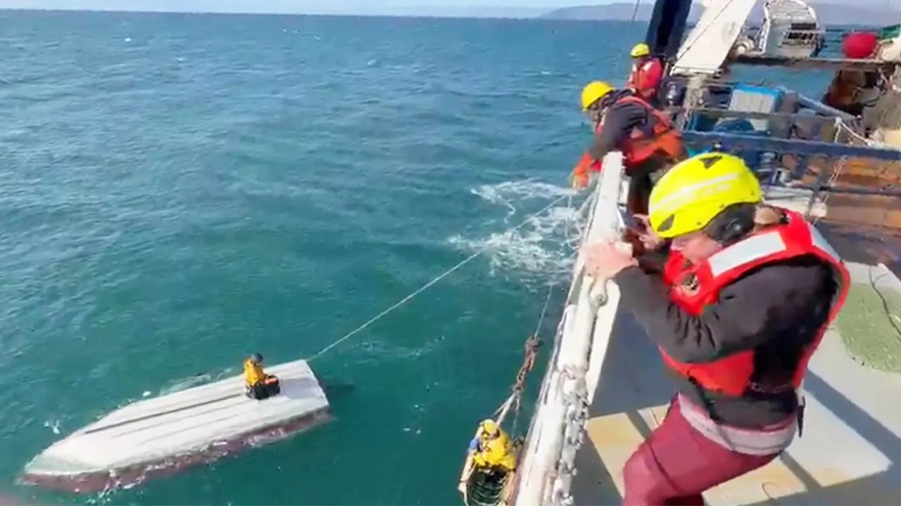 Alaska teen rescued after 3 days in frigid waters reveals tragic end for 2 family members