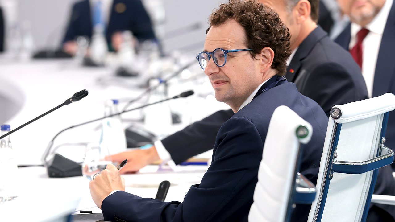 Anthropic CEO likens AI fight with China to Cold War, seeks 'disarmament negotiations'