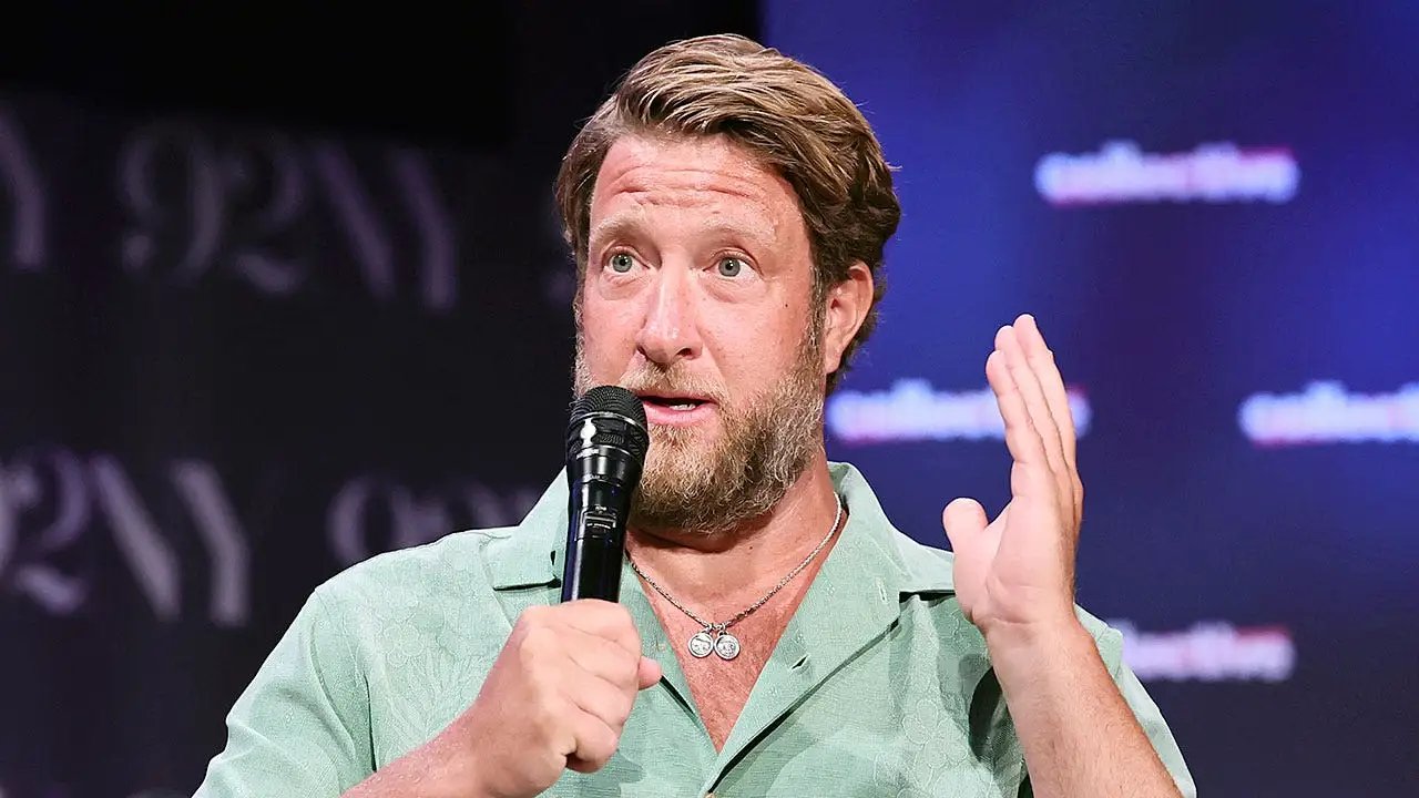 Barstool chief Dave Portnoy blasts Macklemore's shady past, strongly supports Patriots owner Robert Kraft