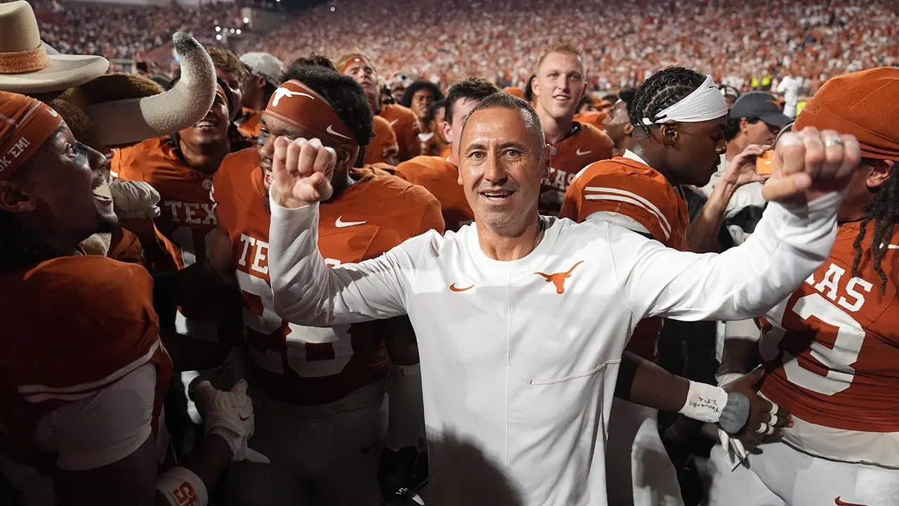 Bijan Robinson believes Texas' comeback over Ohio State can change entire season trajectory