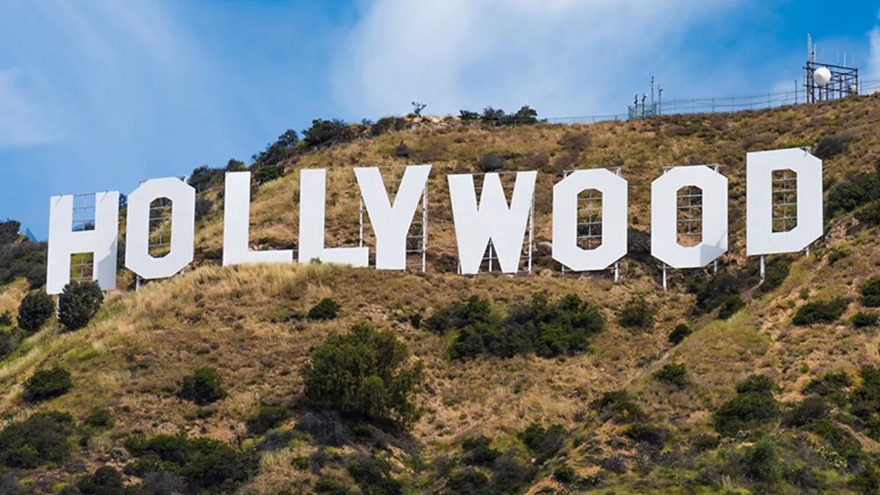 CNN, NBC, CBS interviewing viral AI 'actress' Tilly Norwood raises eyebrows among critics