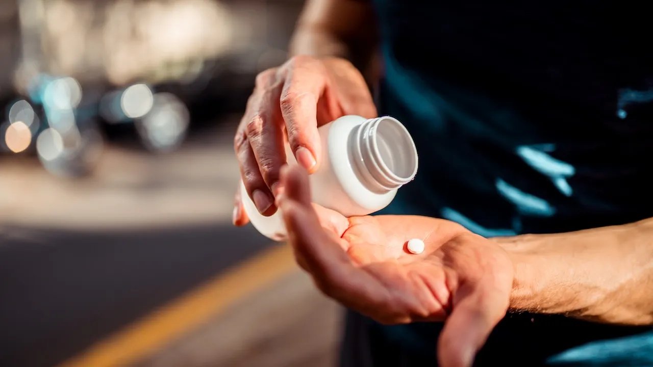 Common antibiotic linked to higher risk of death in adults, major study finds