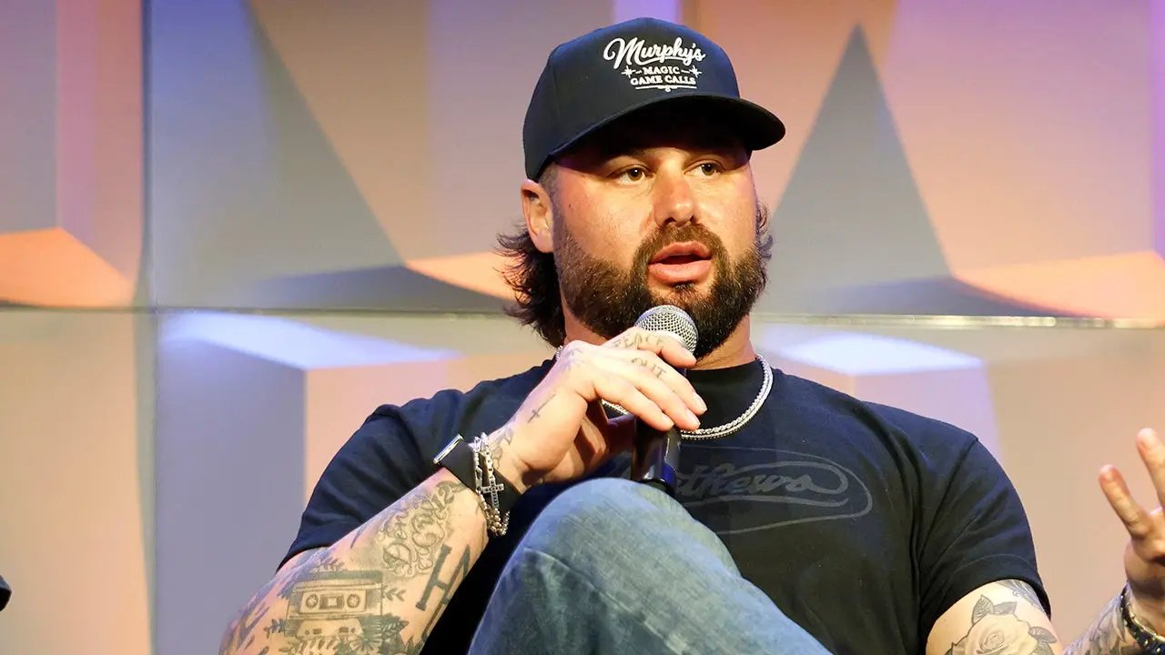 Koe Wetzel goes viral with stripped-down 'When I'm Gone' performance that has fans buzzing