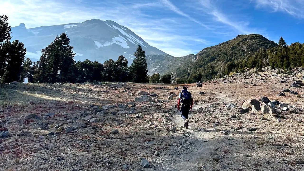 Mount Shasta climber recounts harrowing 500-foot slide, overnight crawl to safety: report