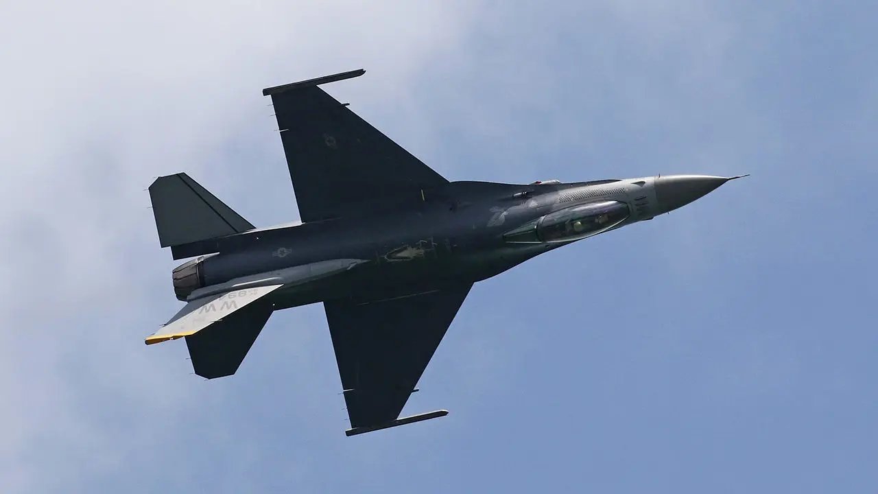 NORAD F-16 intercepts aircraft that violated restricted airspace over Camp David with Trump present