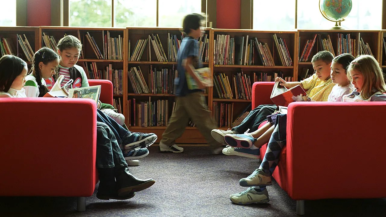 Put down those textbooks and turn off the screens. Here is a great way for kids to learn