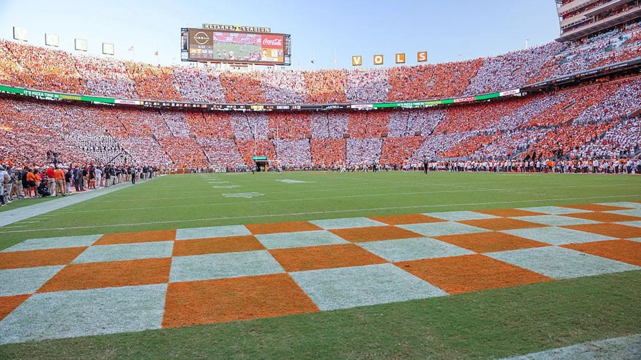 Secret service, cheap beer and Arch Manning: Tennessee prepares for college football chaos, with Trump visit
