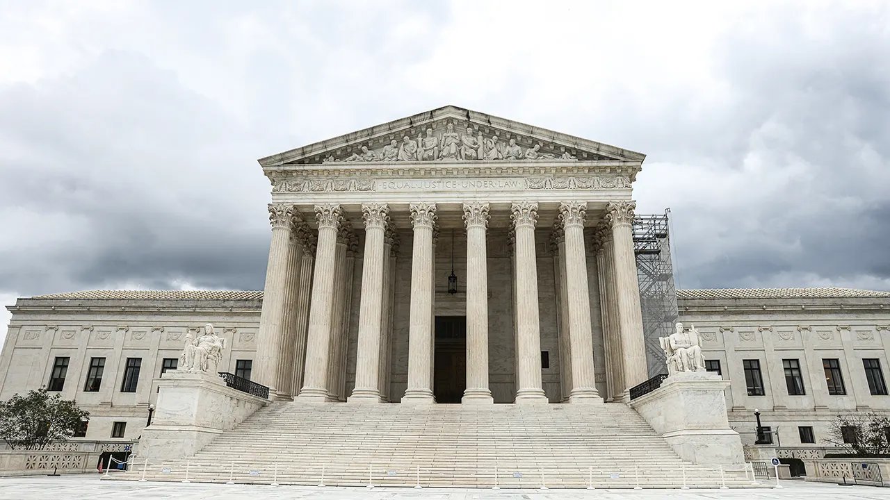 Supreme Court allows Trump admin to use federal voter eligibility database during appeal