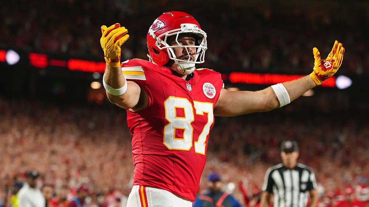 Taylor Swift has savage celebration after Travis Kelce scores first touchdown of 2026 season