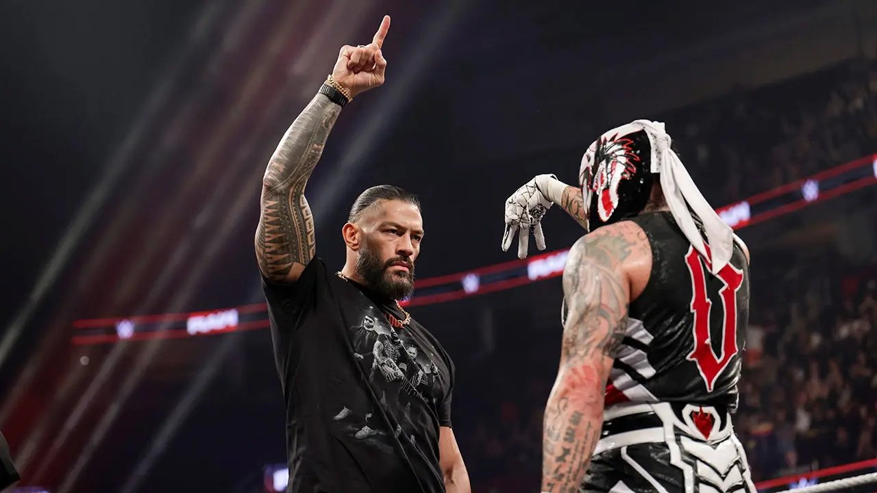 WWE broadcaster believes 'the pieces are all in place' for an upset as Penta challenges Roman Reigns for title