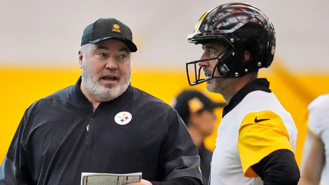 'What the f–k, call it!': Aaron Rodgers and Mike McCarthy curse at each other during hot mic moment