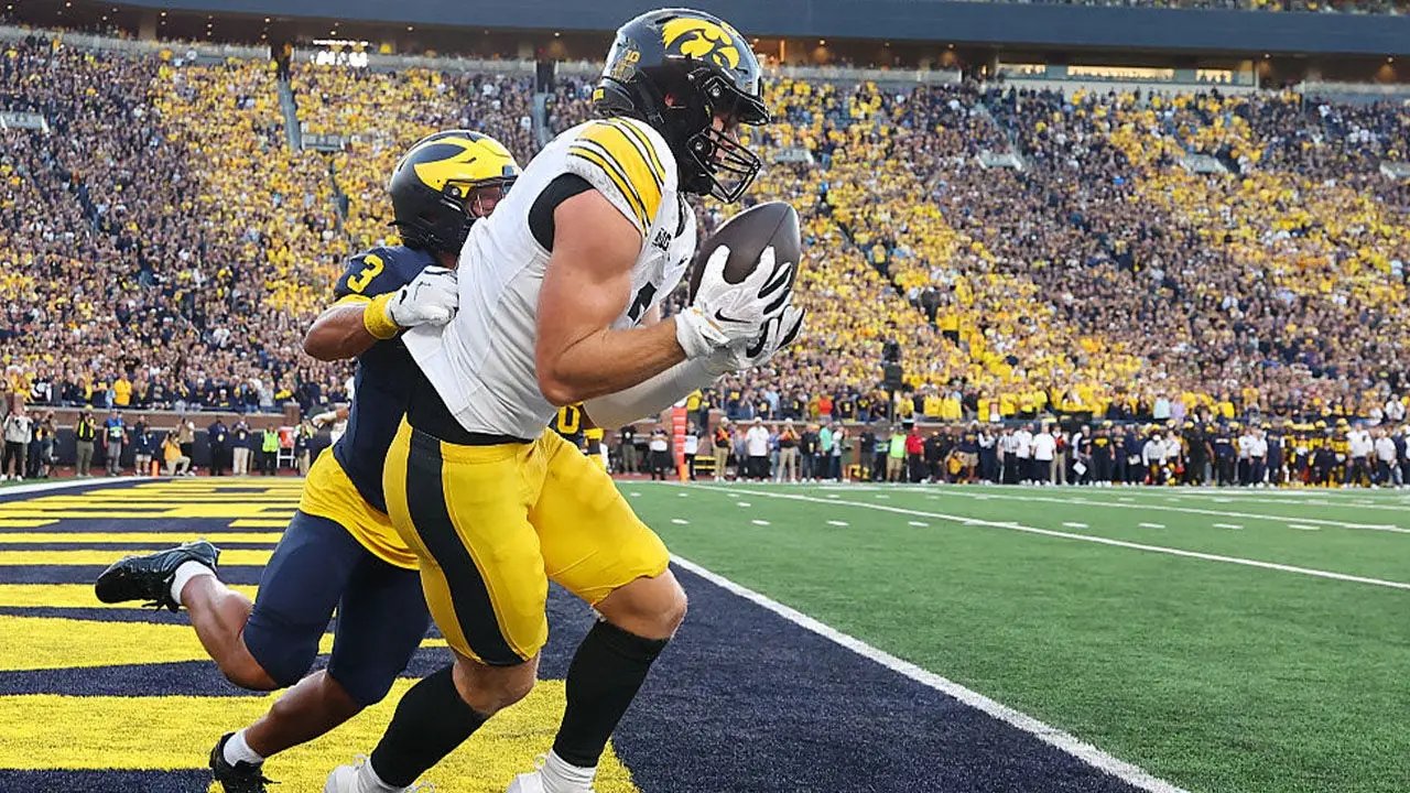 Fanatics Sportsbook Promo Code FOXNEWS350: Bet $20, Get $350 on Washington vs Iowa