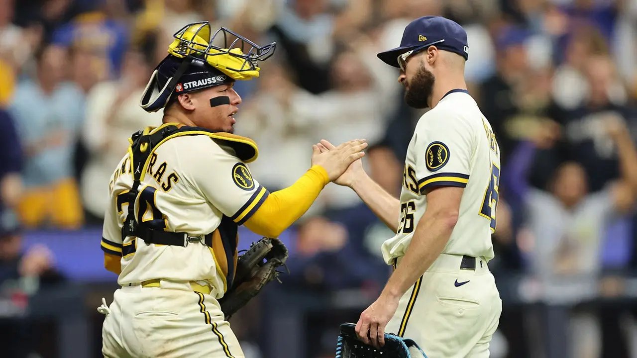Brewers complete wild Game 2 comeback after controversial call puts them up 2-0 in World Series vs Rays