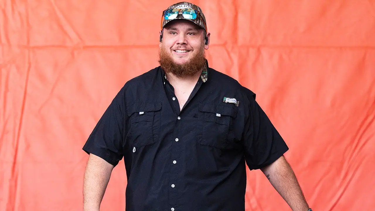 Country star Luke Combs says he’s 'down 30 lbs' during elk hunting trip