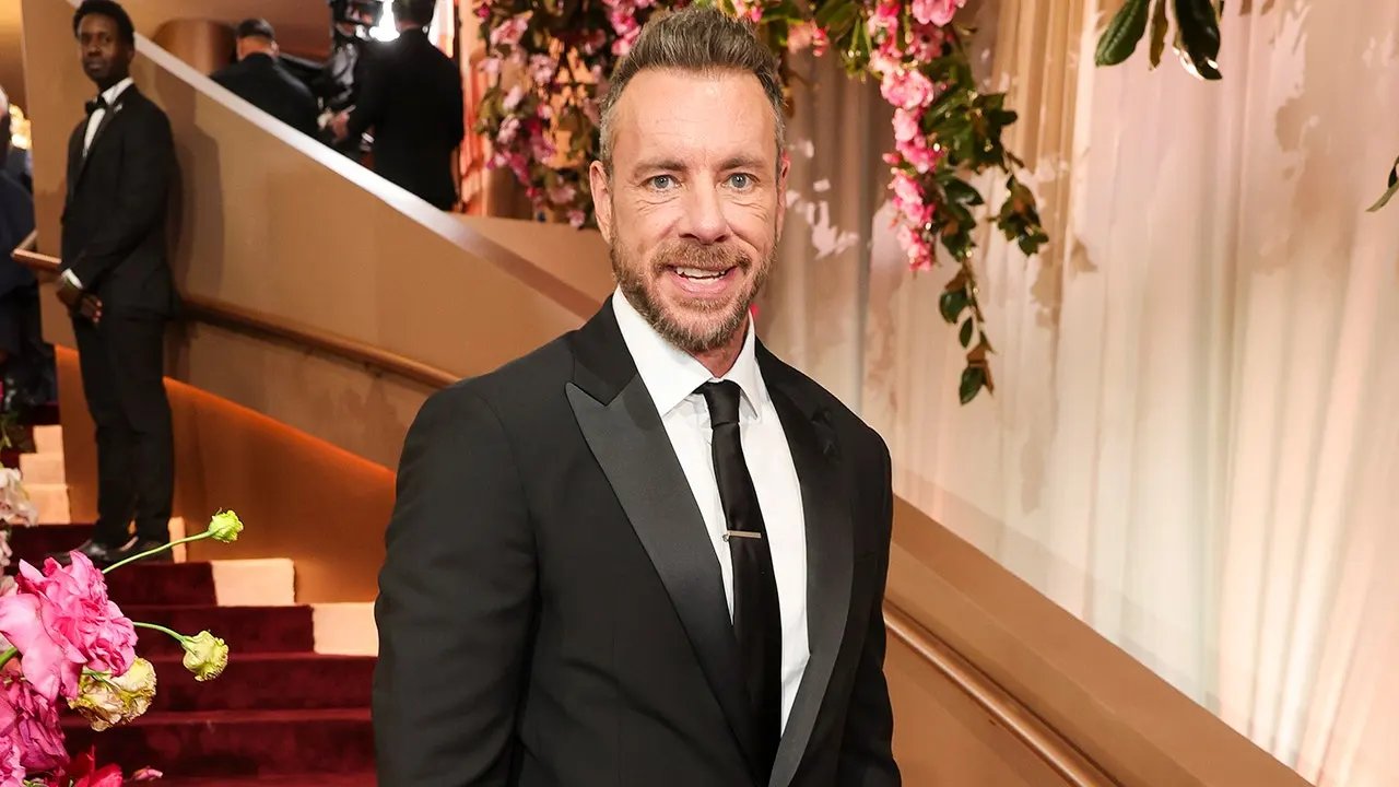 Dax Shepard admits to hitting on an A-list actress while she was still married
