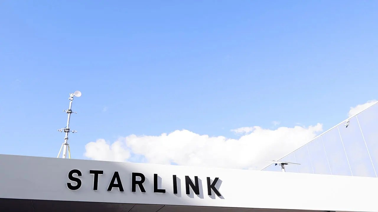 Elon Musk's Starlink could be your next cellphone carrier