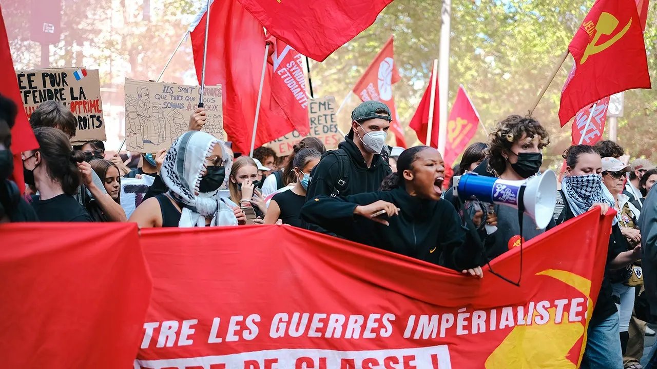 French school riots deepen as experts point to far-left alliance fueling ‘broader confrontation’
