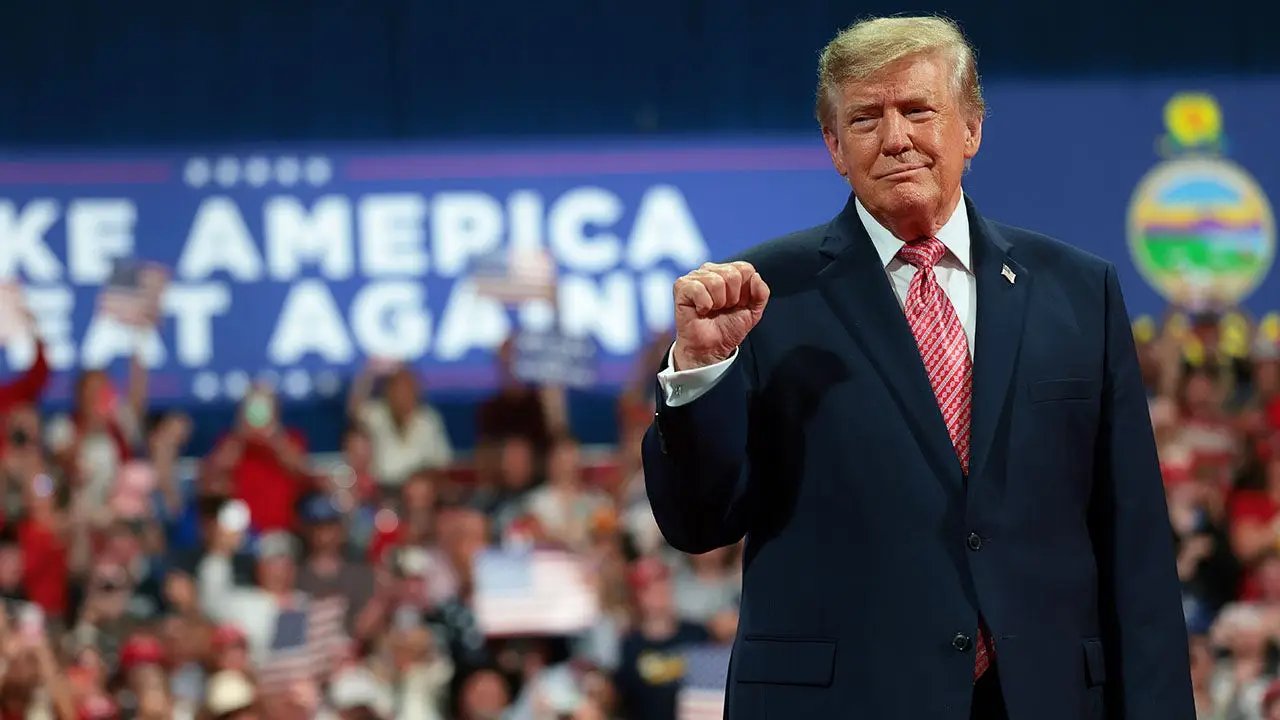 LEE CARTER: America is angry at everyone — but who will actually vote?