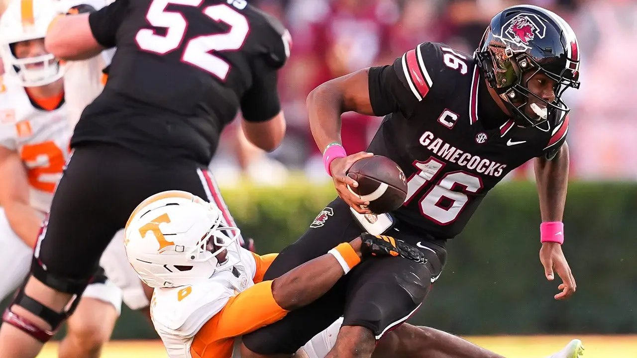 LaNorris Sellers' acrobatics, late fumble recovery help give South Carolina walk-off win over Tennessee
